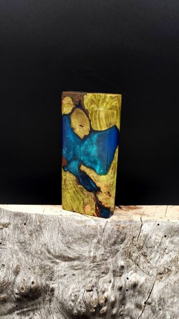 This image portrays Case for Dynavap - Cottonwood/Resin Hybrid/Luminescent by Dovetail Woodwork.