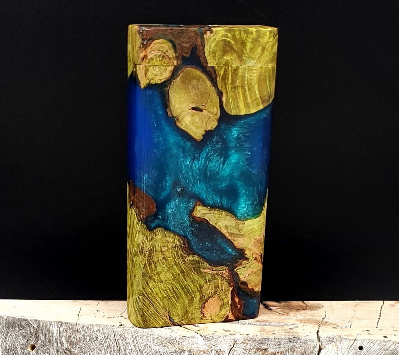 This image portrays Case for Dynavap - Cottonwood/Resin Hybrid/Luminescent by Dovetail Woodwork.