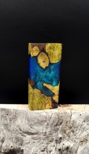 This image portrays Case for Dynavap - Cottonwood/Resin Hybrid/Luminescent by Dovetail Woodwork.