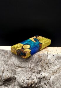 This image portrays Case for Dynavap - Cottonwood/Resin Hybrid/Luminescent by Dovetail Woodwork.