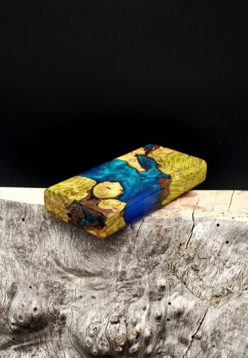 This image portrays Case for Dynavap - Cottonwood/Resin Hybrid/Luminescent by Dovetail Woodwork.