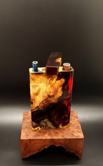 This image portrays 3G-Stash-Buckeye Burl Hybrid-Dynavap Case by Dovetail Woodwork.