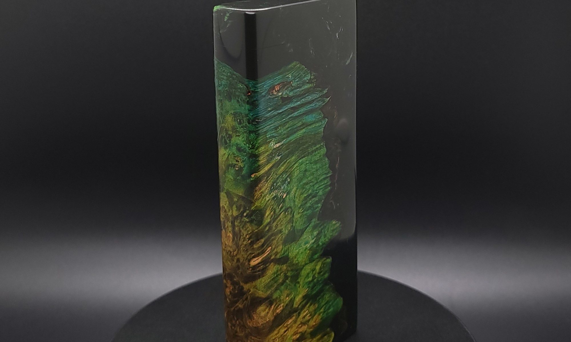 This image portrays 2G-Stash-Maple Burl Hybrid-XL Dynavap Case by Dovetail Woodwork.