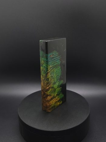This image portrays 2G-Stash-Maple Burl Hybrid-XL Dynavap Case by Dovetail Woodwork.
