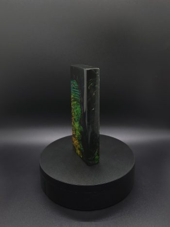 This image portrays 2G-Stash-Maple Burl Hybrid-XL Dynavap Case by Dovetail Woodwork.