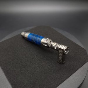 This image portrays Vong(i) Custom Sleeve-Black/Blue Spider Sleeve by Dovetail Woodwork.