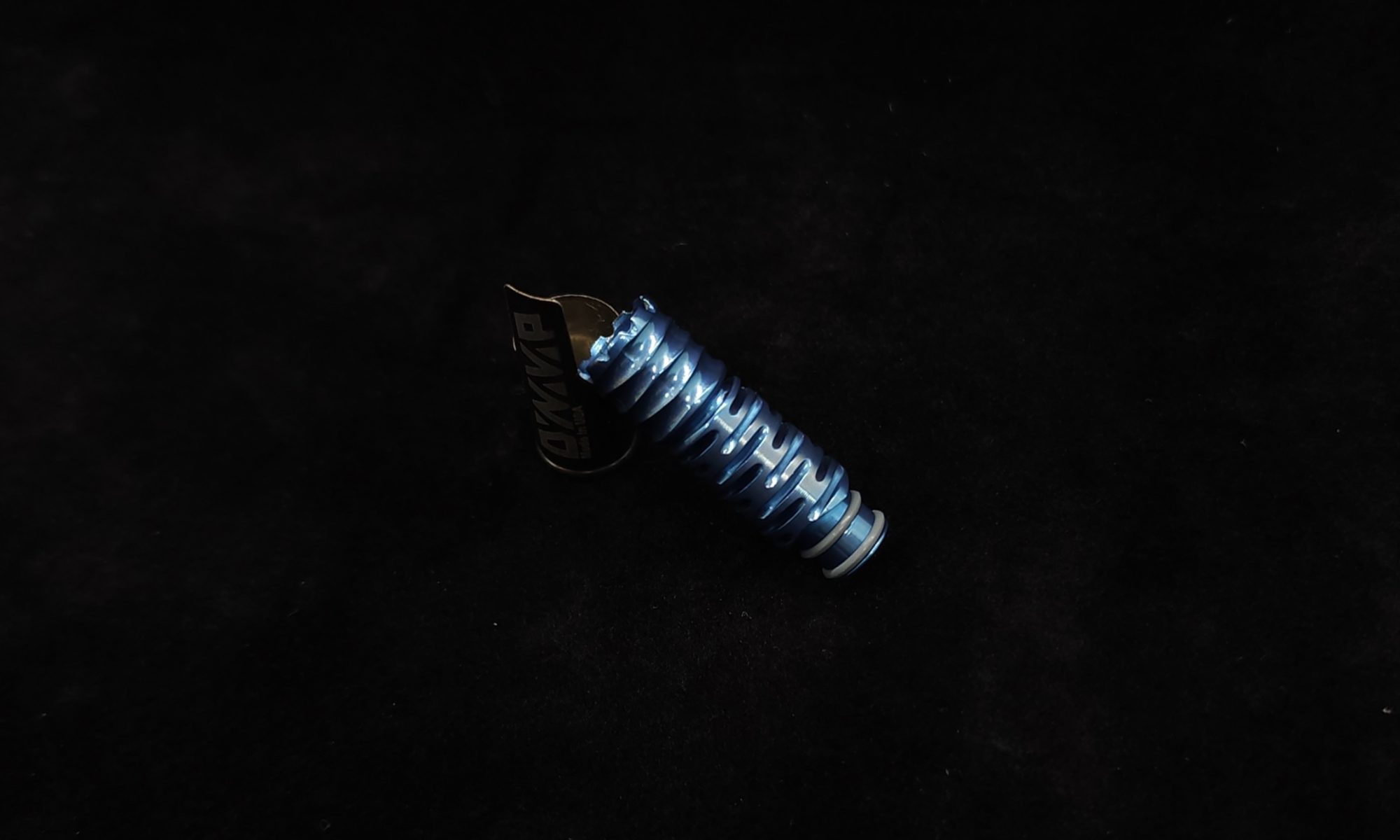 This image portrays Dynavap Omni Tip-Anodized(Blue) by Dovetail Woodwork.