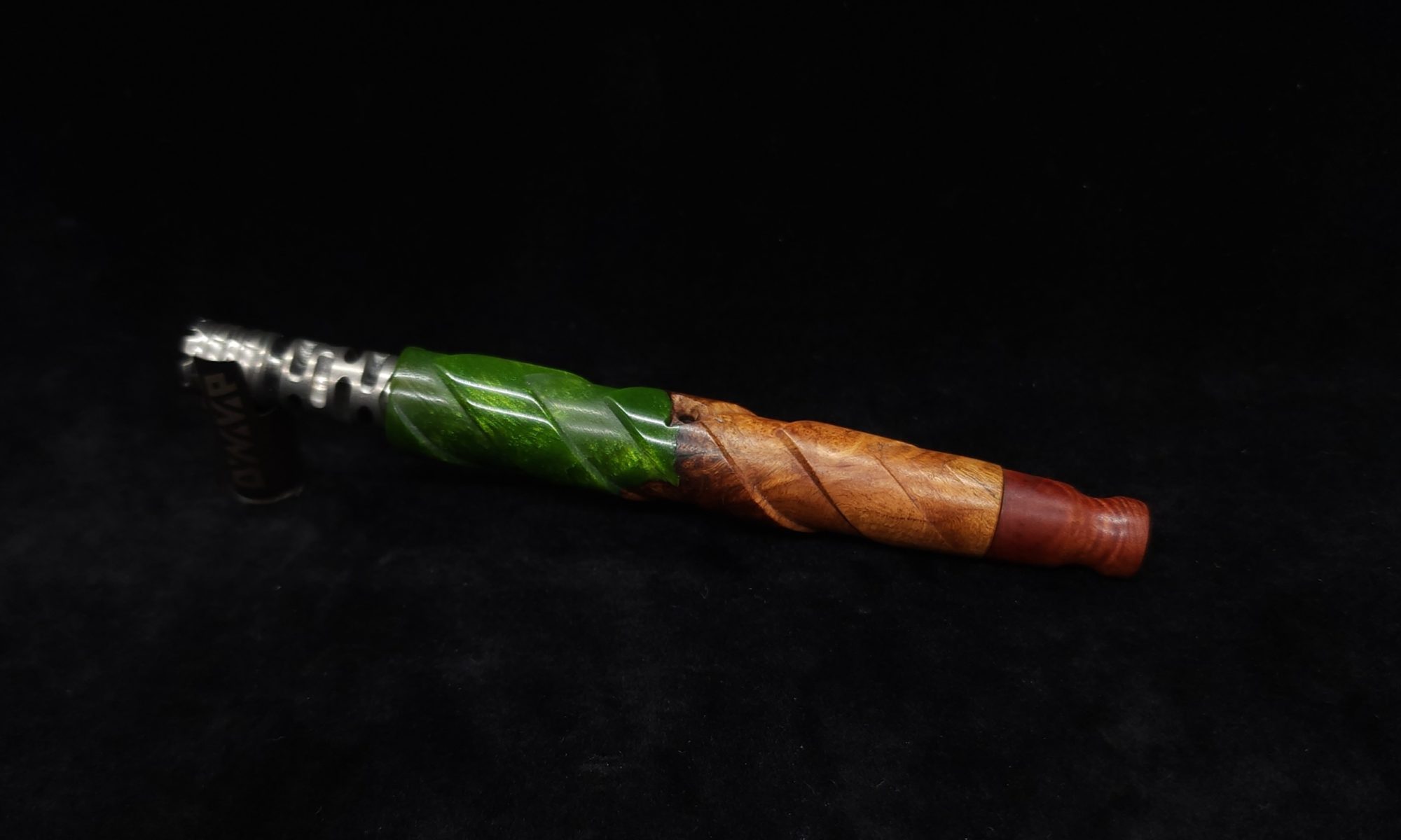 This image portrays V-7 Dynavap XL Hybrid Stem/Manzanita Burl + Matching Mouthpiece by Dovetail Woodwork.