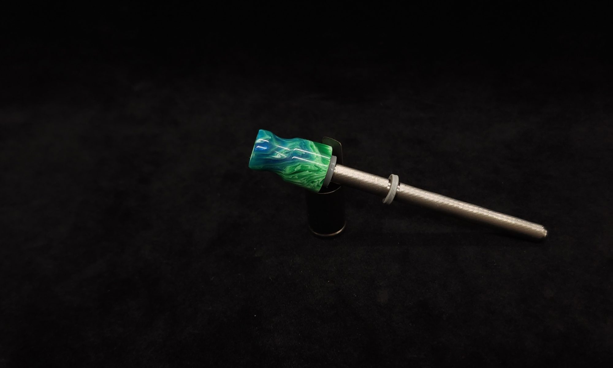 This image portrays Dynavap Spinning Mouthpiece-Cosmic M.P.-Luminescent by Dovetail Woodwork.